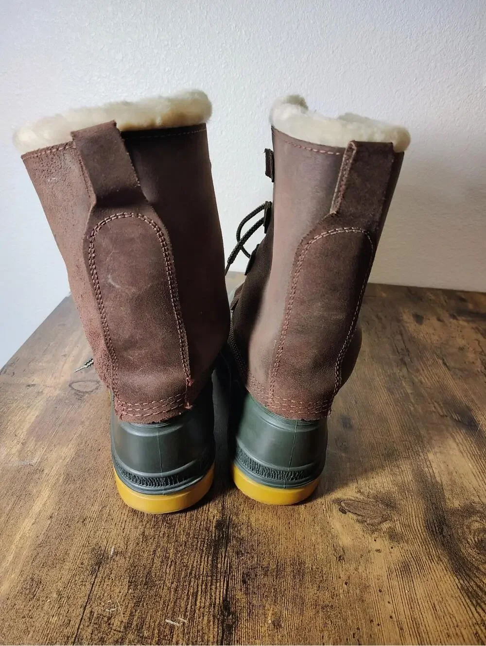 KAMIK KW2000 Men's Insulated Boots Waterproof sz 10 brown suede Brown Duck